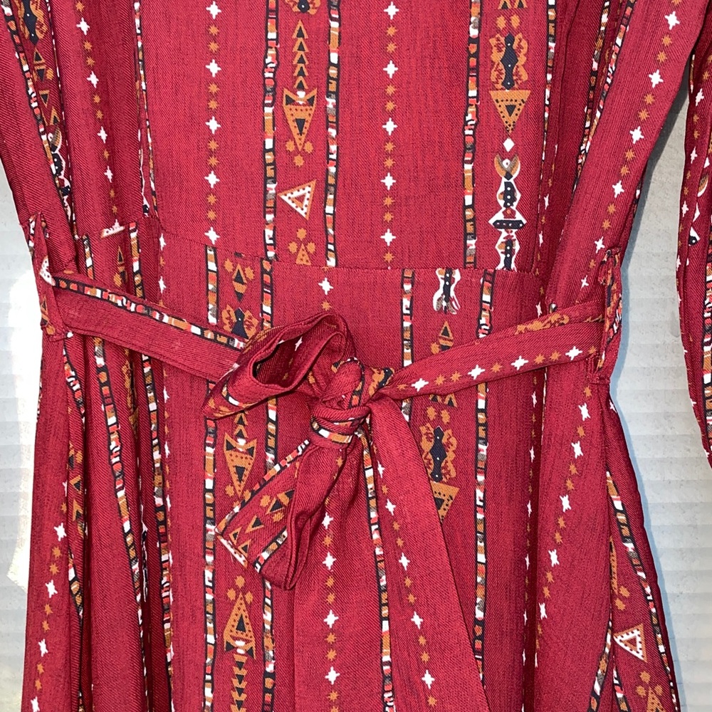 Elegant Burgundy Maxi Dress with long sleeve very nice - Picture 2 of 10